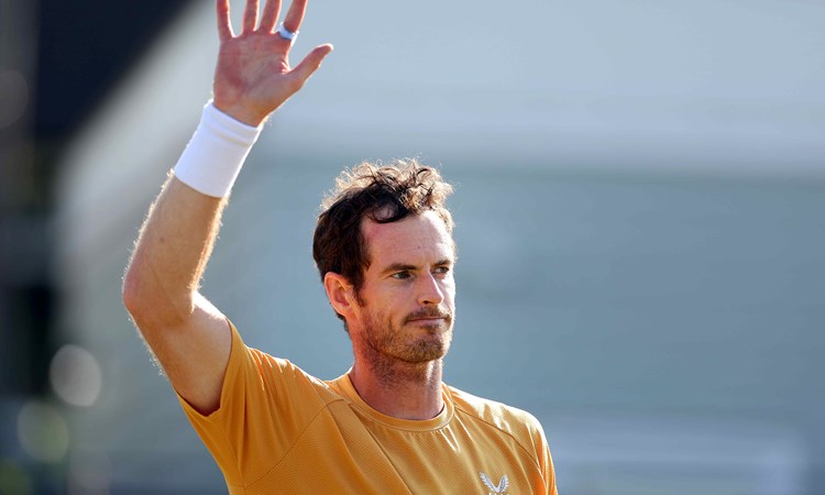 Andy Murray waving to the crowd on court at the Lexus Surbiton Open