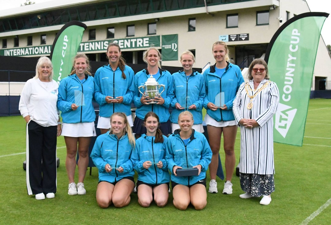 Hertfordshire women's team with the 2023 County Cup