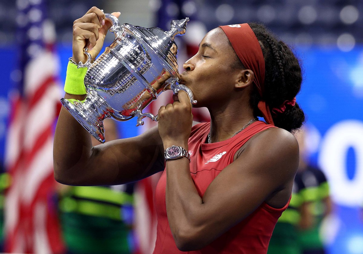 2023-Coco-Gauff-US-Open-Trophy.jpg