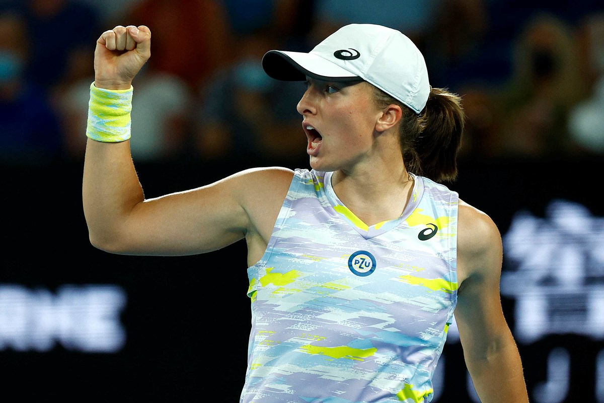 Iga Swiatek celebrating at the 2022 Australian Open