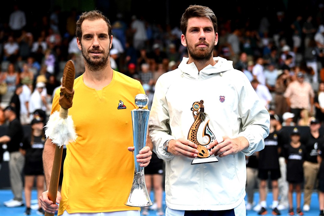 Cam Norrie and Richard Gasquest with trophies at ATP 250 Auckland