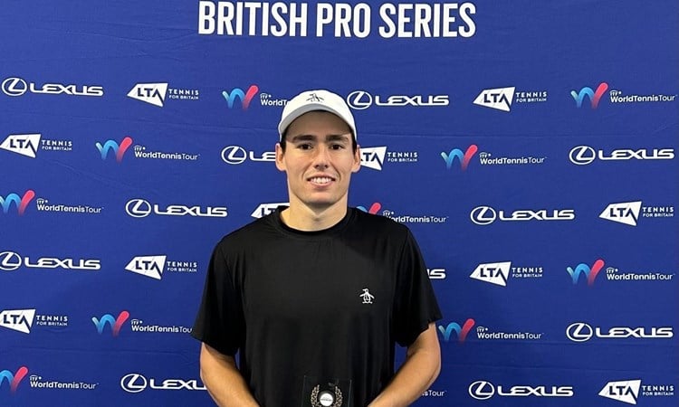 Broom’s fine form continues as Brit claims singles and doubles titles at Lexus British Pro Series Glasgow