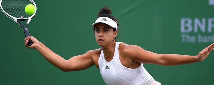 Eliz Maloney playing a forehand