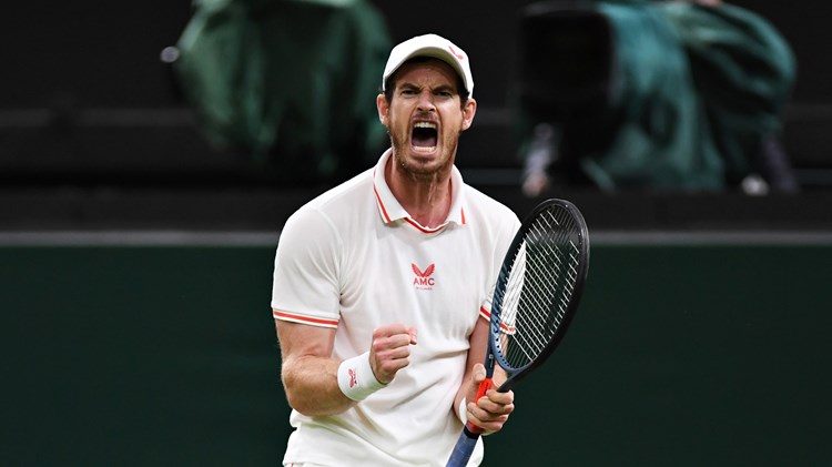 Andy Murray celebrating at Wimbledon 2021