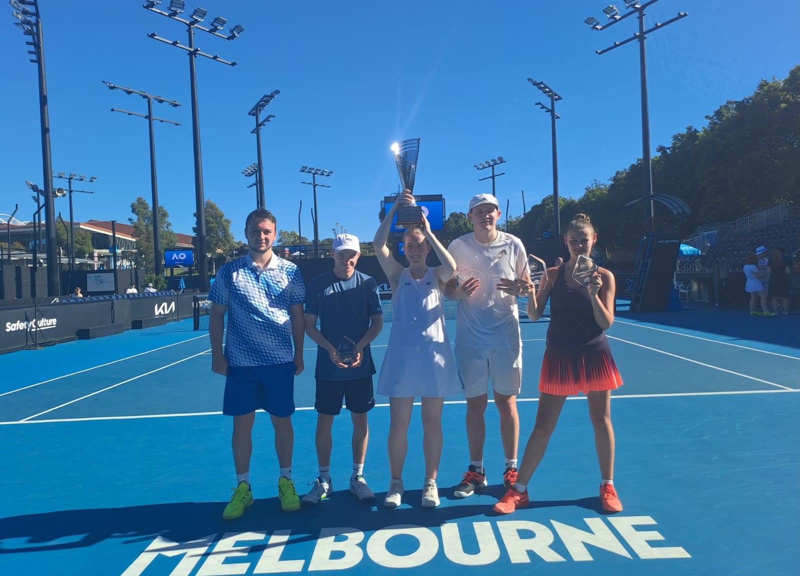 Anna McBride & Esah Hayat lift titles at the Australian Open PWII Championships and DHOH Championships