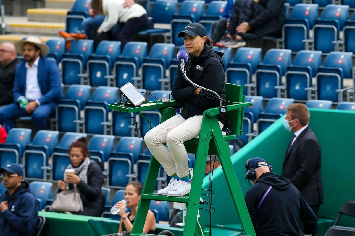 Chair umpire at Birmingham Classic.jpg