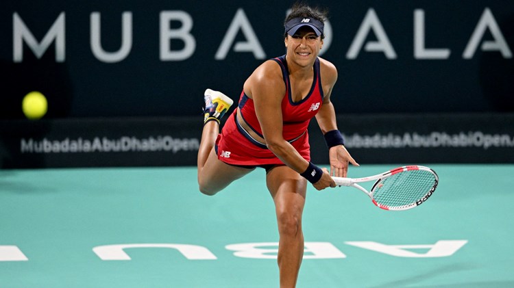 Heather Watson serving at the WTA 500 Abu Dhabi