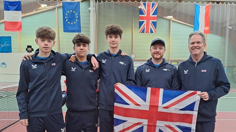 14U GB boys team celebrating qualification for the Winter Cup Finals