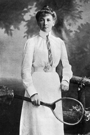 Charlotte Sterry holding a tennis racket