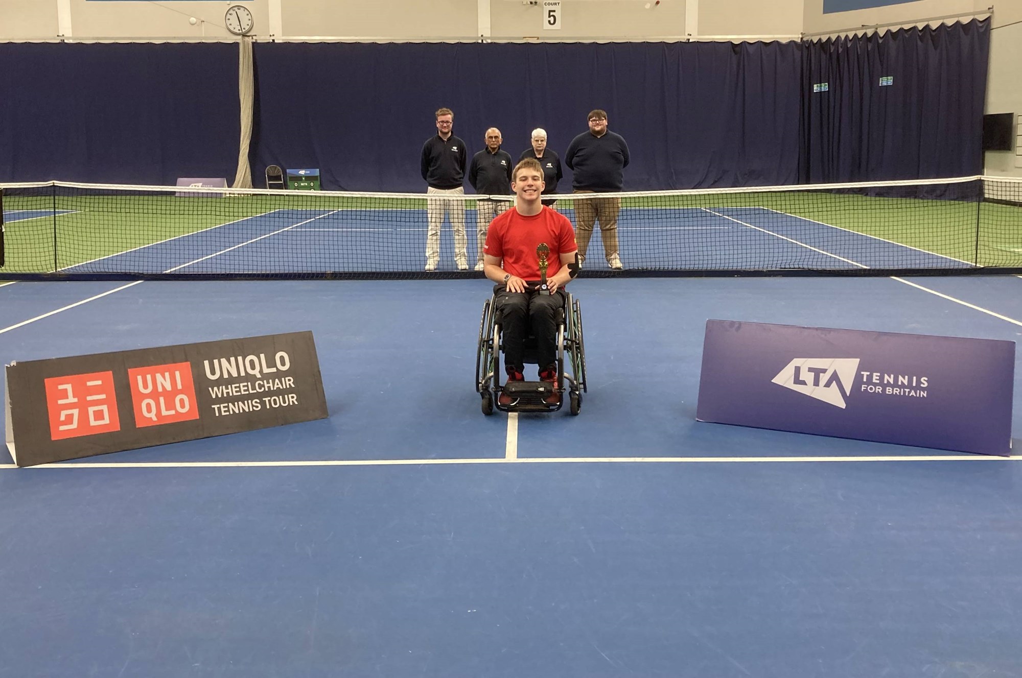 Benjamin Wenzel holding the Bolton Indoor International title