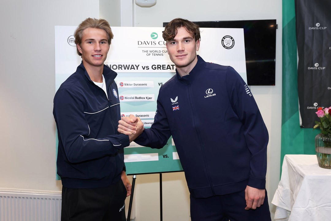 Nicolai Budkov Kjaer and Jack Draper shake hands ahead of GB vs Norway in Davis Cup