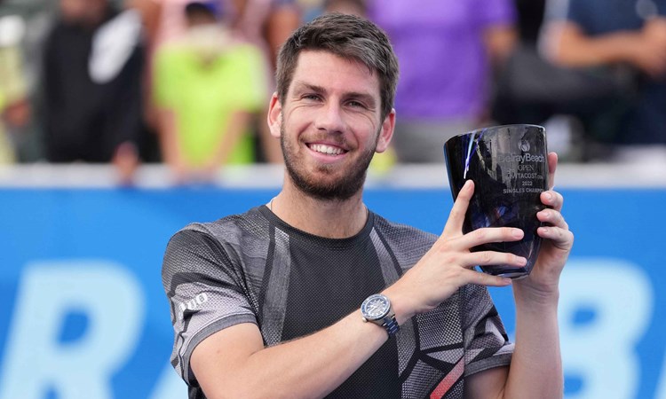 Cam Norrie lifting the 2022 Delray Beach Open title