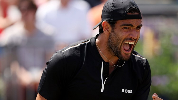 Matteo Berrettini celebrates a point at the cinch Championships in 2022