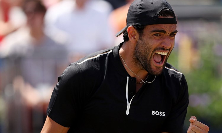 Matteo Berrettini celebrates a point at the cinch Championships in 2022