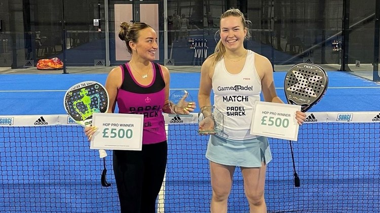 Tia Norton and Aimee Gibson with the Surge Padel British Tour title