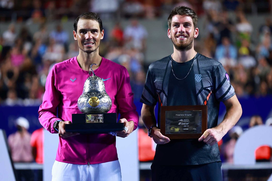 Cam Norrie and Rafael Nadal holding their trophies at the end of the final in Acapulco