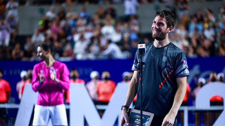 Cam Norrie laughing in his post match interview at the Acapulco final