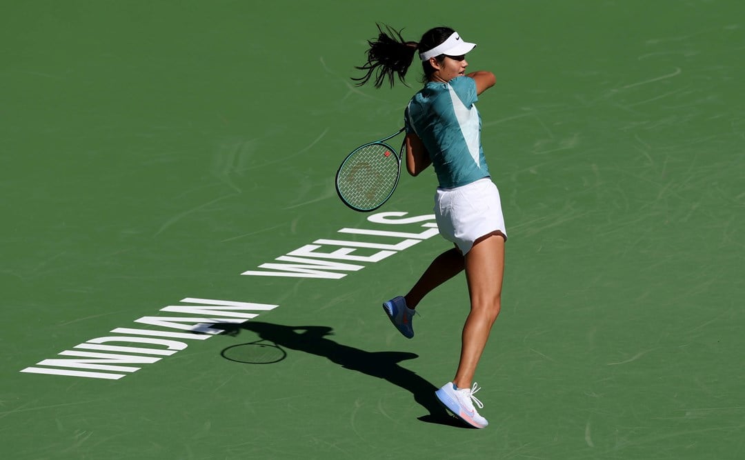 Emma Raducanu hitting a forehand in training at Indian Wells
