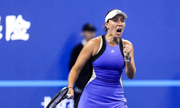 Jessica Pegula gives a fist pump at the 2024 China Open
