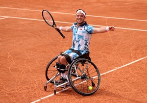 Alfie Hewett of Great Britain celebrates match point 