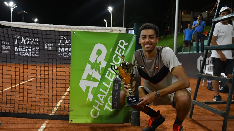 Paul Jubb with his Santa Cruz Challenger title