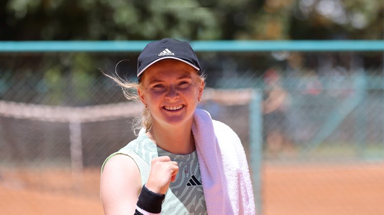 Fran Jones celebrates a win at the San Luis Open