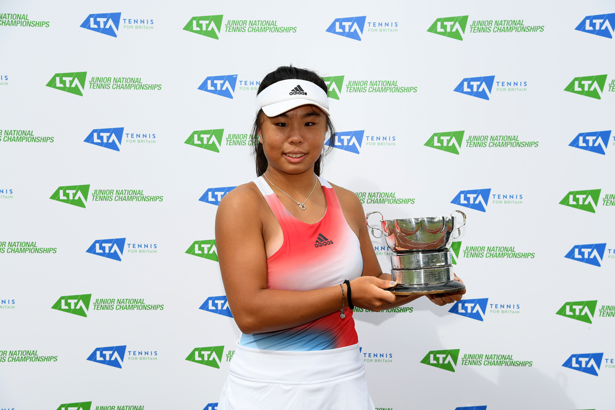 Mimi Xu with 18U National championship trophy 2022