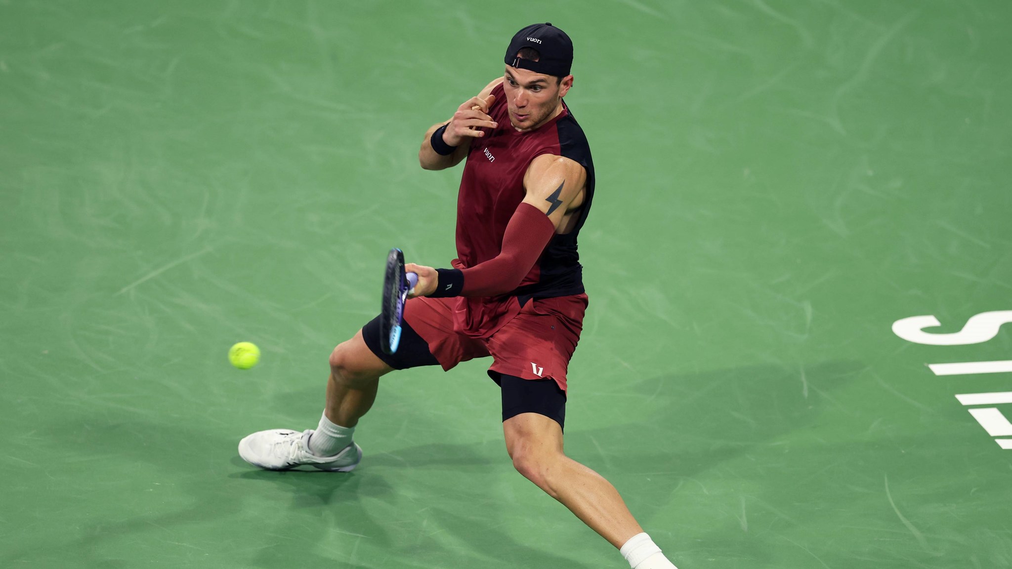 Jack Draper strikes a forehand during the quarter-finals of Indian Wells