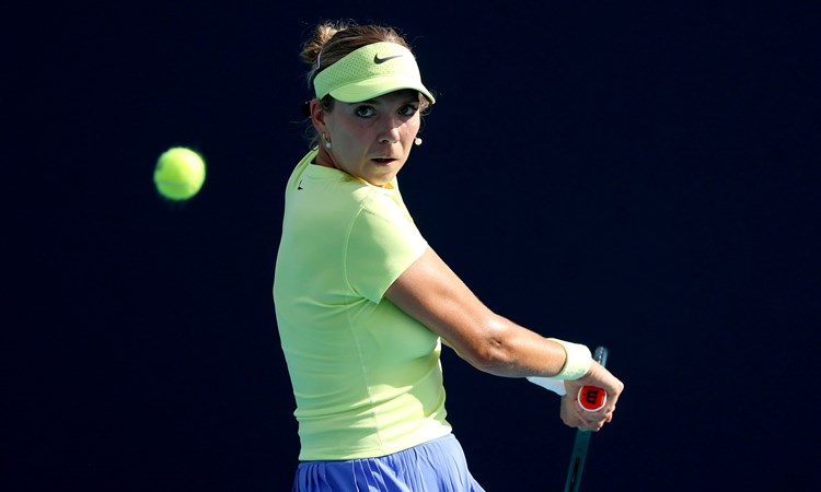 Katie Boulter lines up a backhand in a third round match at the Miami Open
