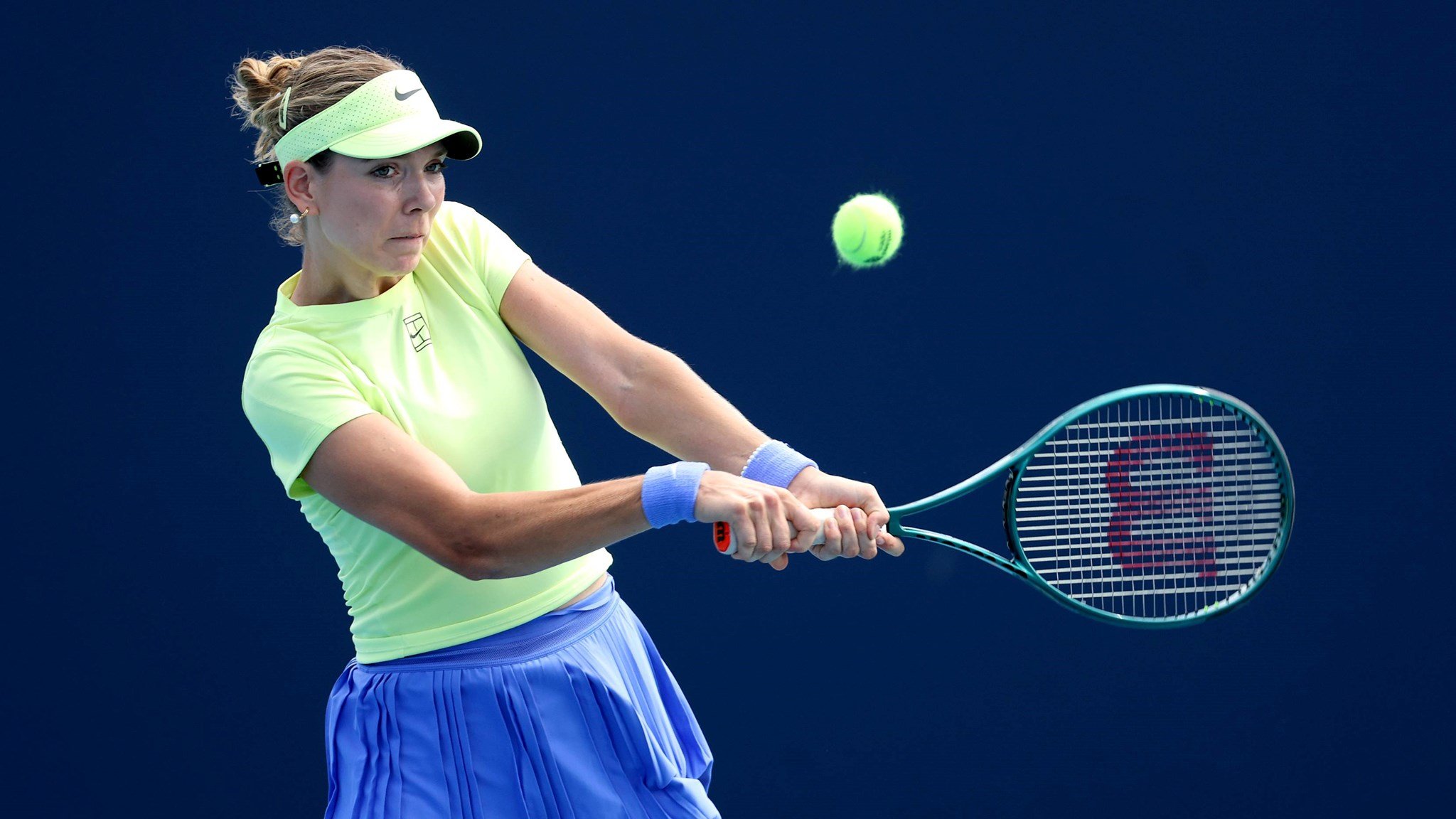 Katie Boulter hits a backhand in the second round of the Miami Open