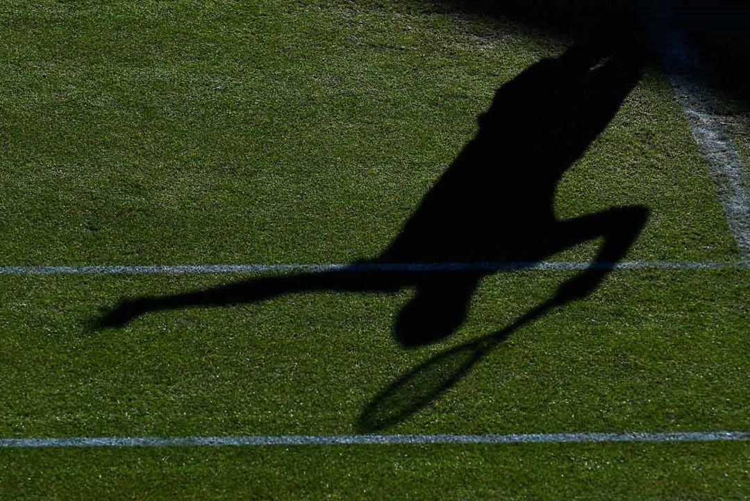 player shadow on grass court