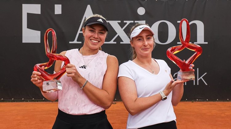 Emily Appleton and Julia Lohoff holding the 2023 W60 Chiasso titles - credit Mattia Martegani