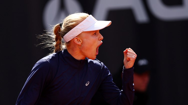 Harriet Dart celebrating at the Billie Jean King Cup 2022