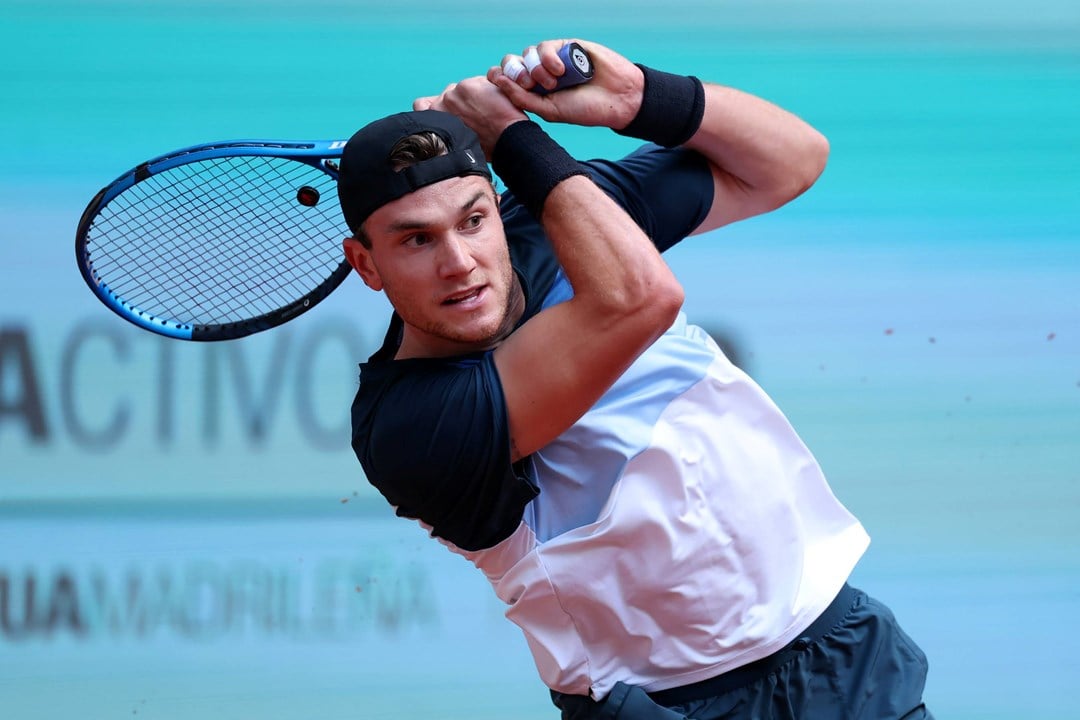 Jack Draper hits a backhand in the quarter-finals of the Madrid Open 2025
