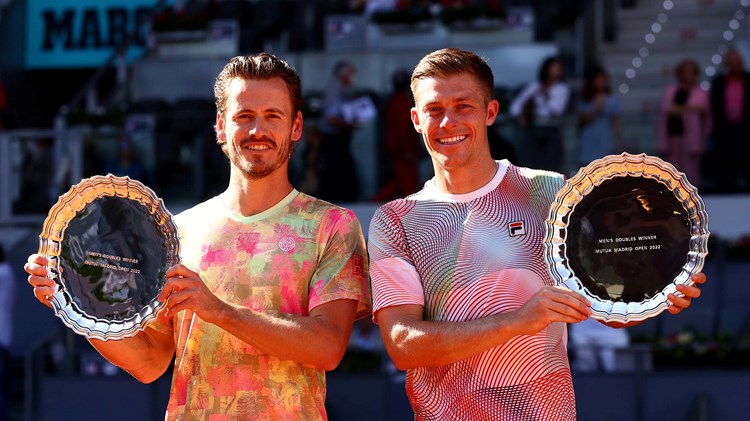 Neal Skupski and Wesley Koolhof lifting the Mutua Madrid Open title