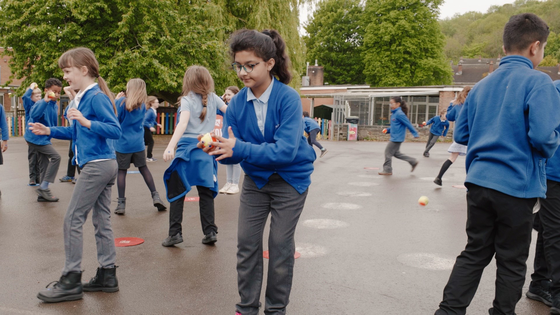 Pupils of Glenfrome Primary School, Bristol participating in a Youth session during Emma Raducanu's US Open Trophy Tour visit