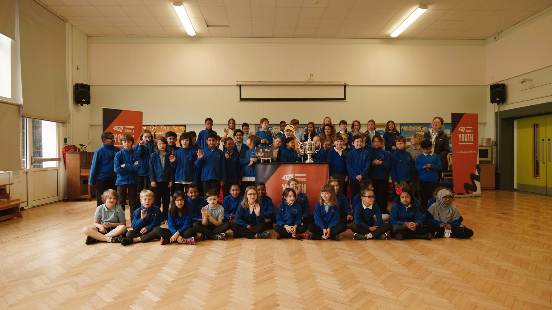Class of Glenfrome Primary School pictured with the US Open Trophy