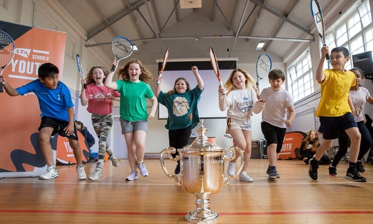 US Open trophy drops into Edinburgh school