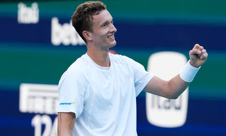 Jiri Lehecka smiles and fist pumps at the 2026 Miami Open