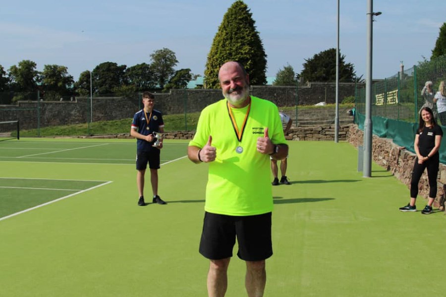 fabian haut on court for volunteer week