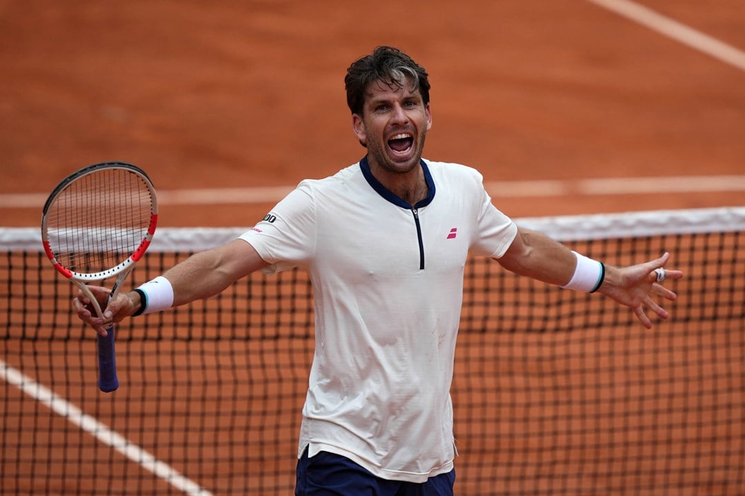 Cam Norrie celebrates beating Daniil Medvedev at Roland Garros 2025