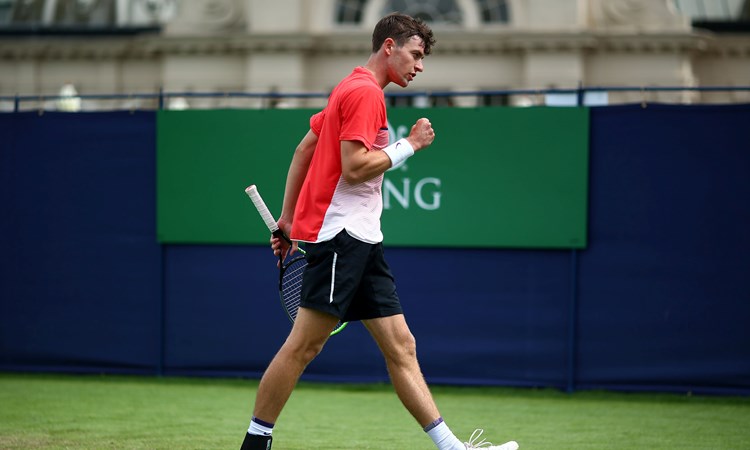 Alastair Gray celebrates winning a point at the Eastbourne International 2021
