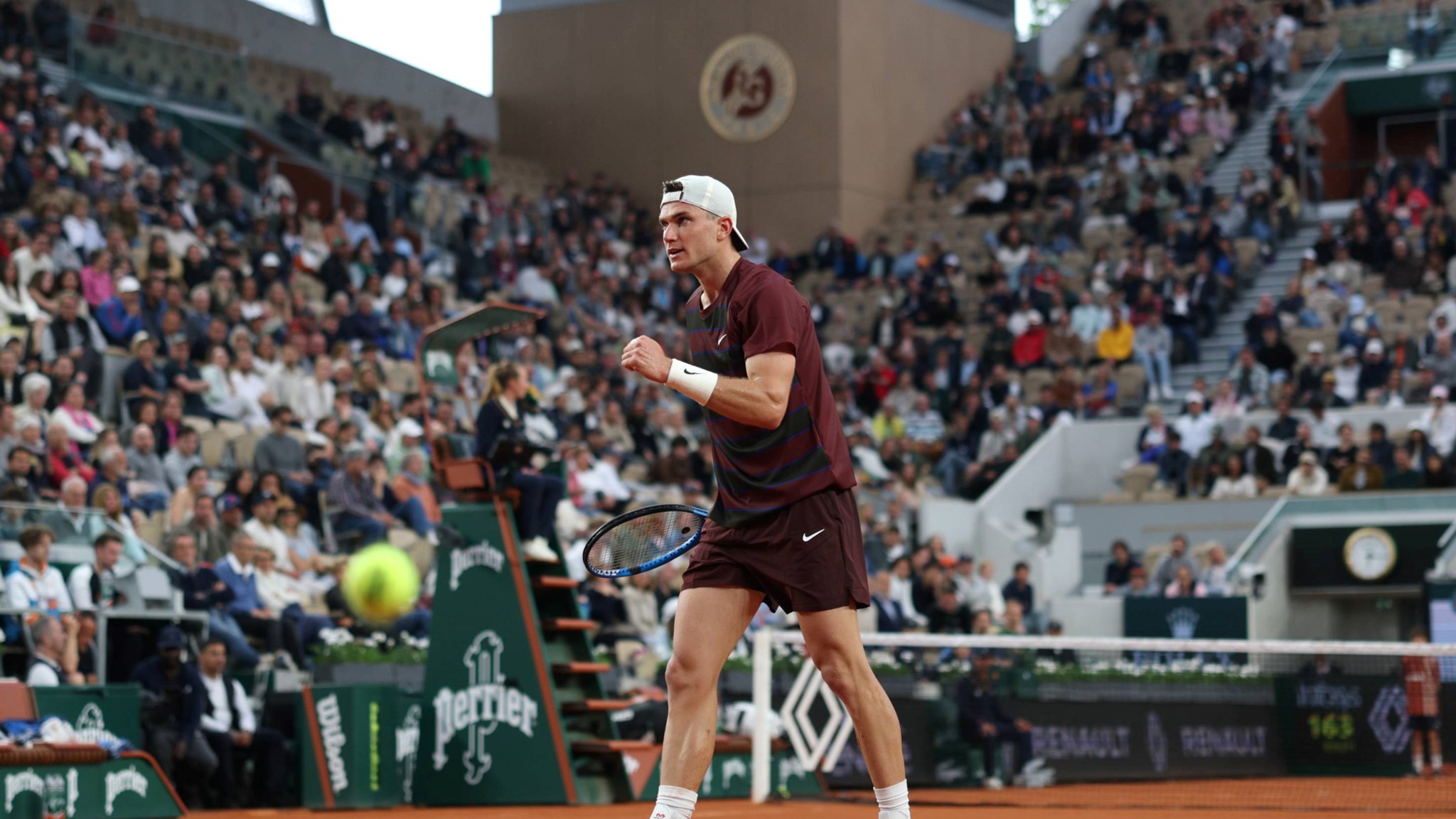 Jack Draper gives a fist pump during his first round win over Mattia Bellucci at Roland Garros