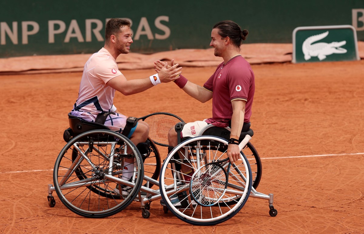 2022-Hewett-Reid-French-Open-fist-bump.jpg