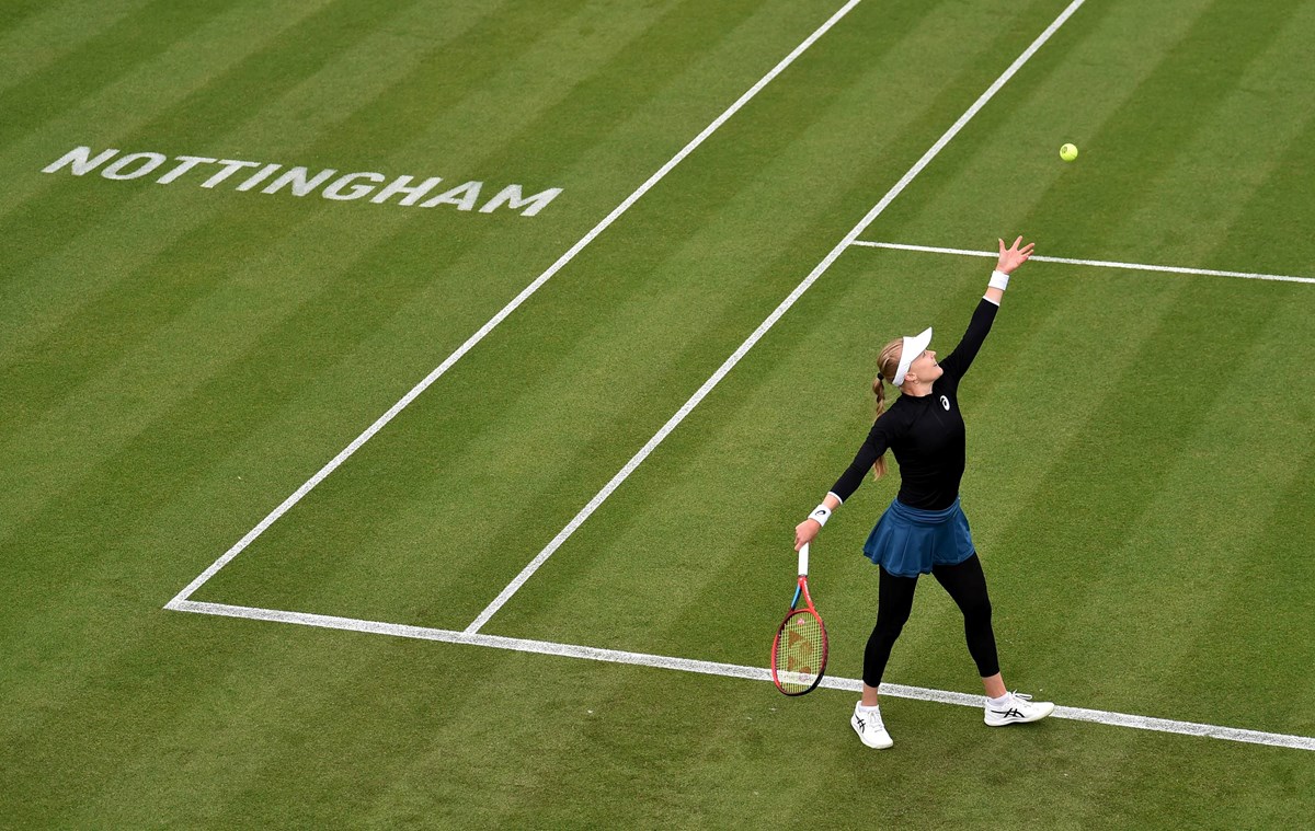 2022-Harriet-Dart-Rothesay-Open-serving.jpg