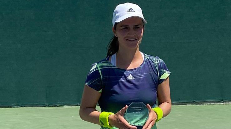 Anna Brogan with her W25 Tbilisi title