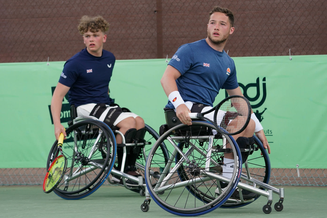 Ben Bartram (L) and Alfie Hewett (R) pictured in action during a training session in Portugal ahead of the World Team Cup 2022