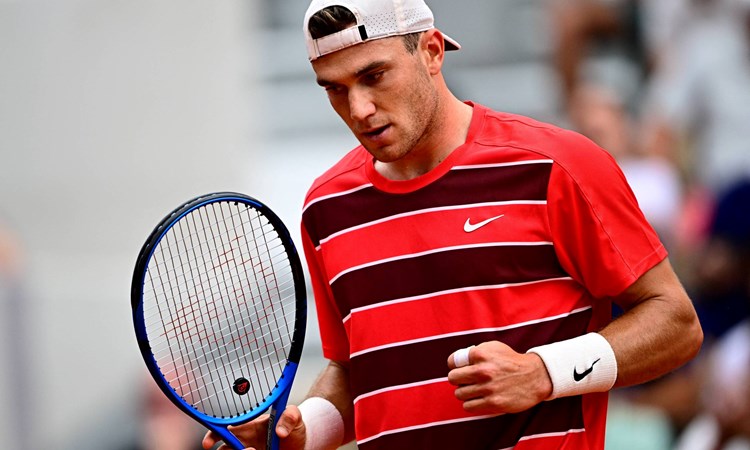 Jack Draper gives a fist pump during a third round win against Joao Fonseca at Roland Garros