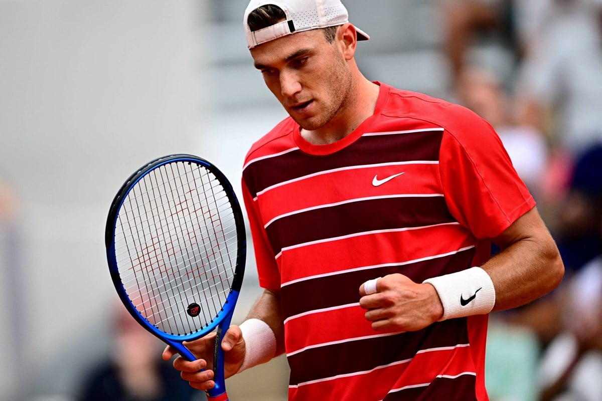 2025-Jack-Draper-Roland-Garros-R3-fist-pump.jpg