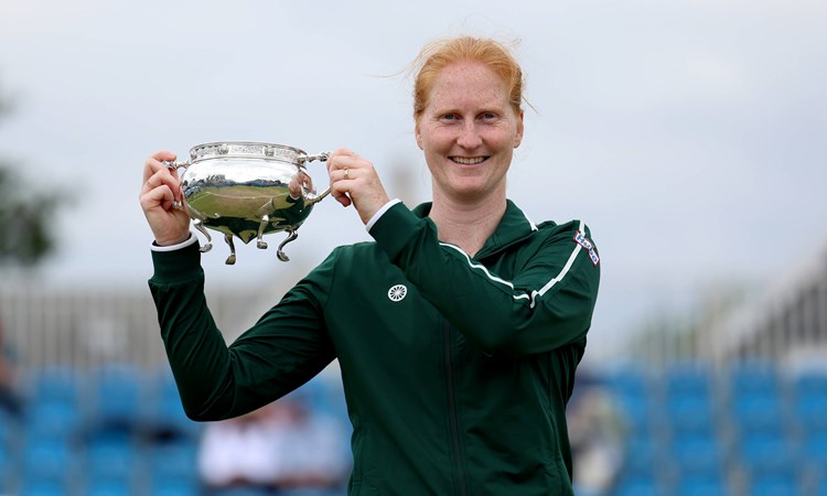 Alison van Uytvanck holding the 2024 Lexus Surbiton Trophy title